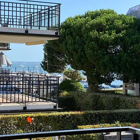 T3 A Avec Terrasse Et Parking Securise - Fr-1-374-233 Apartment