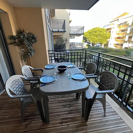 T3 à Avec Terrasse Et Parking Sécurisé - Fr-1-374-233 *