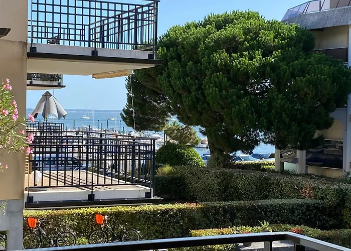 T3 A Avec Terrasse Et Parking Securise - Fr-1-374-233 아파트