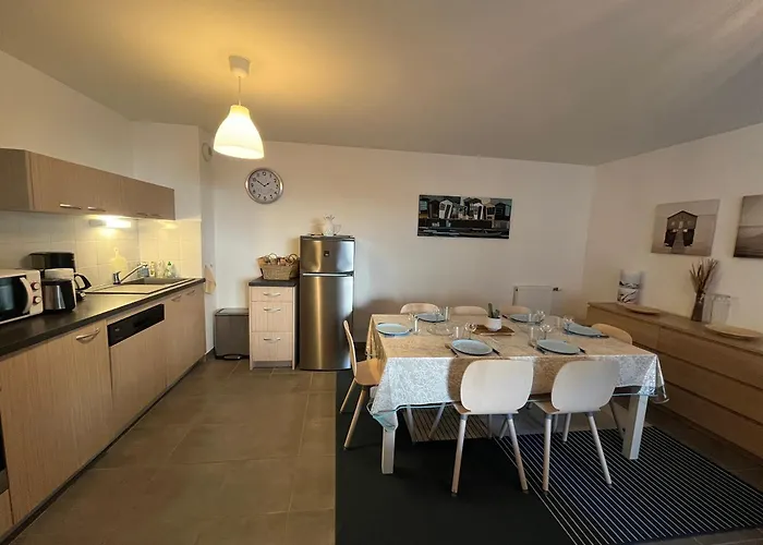 T3 A Avec Terrasse Et Parking Securise - Fr-1-374-233 아파트 *